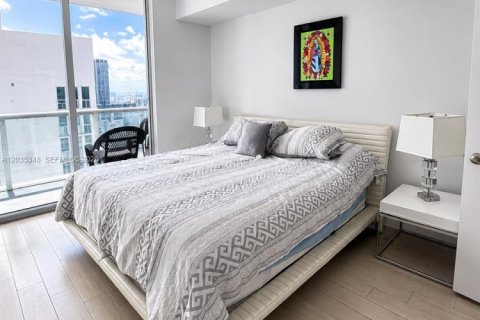Condominio en alquiler en Miami, Florida, 1 dormitorio, 74.51 m2 № 2084907 - foto 6