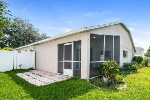 Villa ou maison à louer à New Port Richey, Floride: 3 chambres, 188.78 m2 № 2408104 - photo 16