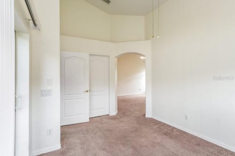 Villa ou maison à louer à New Port Richey, Floride: 3 chambres, 188.78 m2 № 2408104 - photo 10