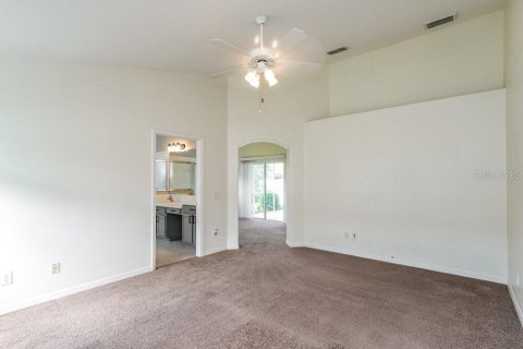 Villa ou maison à louer à New Port Richey, Floride: 3 chambres, 188.78 m2 № 2408104 - photo 9
