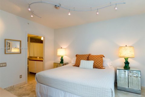 Купить кондоминиум в Майами-Бич, Флорида 3 спальни, 215.53м2, № 2046568 - фото 23