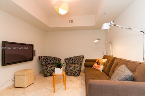 Купить кондоминиум в Майами-Бич, Флорида 3 спальни, 215.53м2, № 2046568 - фото 20