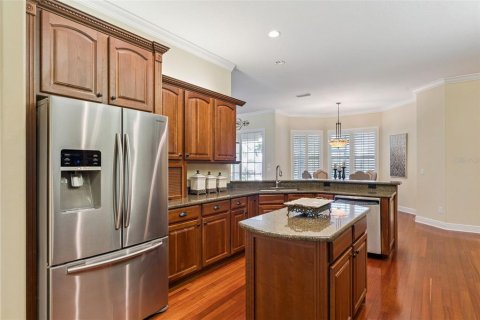 House in Winter Garden, Florida 4 bedrooms, 326.27 sq.m. № 2091704 - photo 18