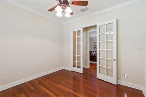 House in Winter Garden, Florida 4 bedrooms, 326.27 sq.m. № 2091704 - photo 27