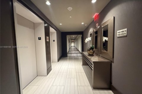 Copropriété à vendre à Doral, Floride: 2 chambres, 88.26 m2 № 1996813 - photo 19