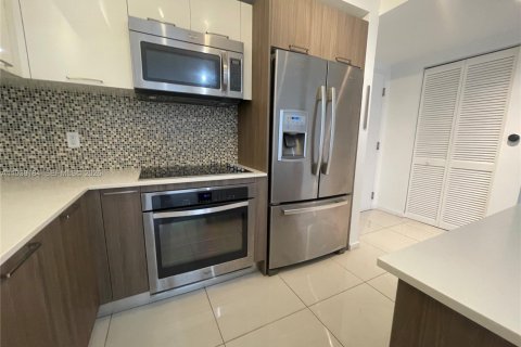 Copropriété à vendre à Doral, Floride: 2 chambres, 88.26 m2 № 1996813 - photo 3