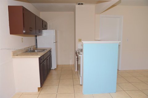 Commercial property in Fort Lauderdale, Florida 237.83 sq.m. № 1697064 - photo 21
