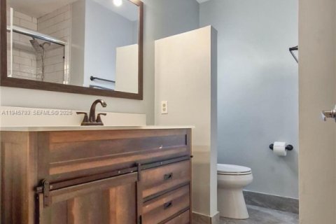 Casa en venta en Pembroke Pines, Florida, 3 dormitorios, 110.27 m2 № 2002964 - foto 16