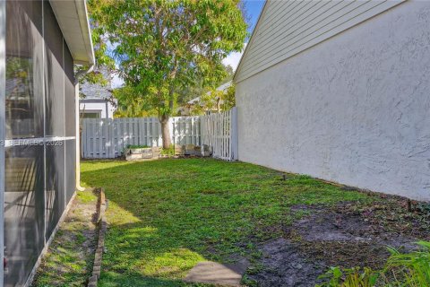 Casa en venta en Pembroke Pines, Florida, 3 dormitorios, 110.27 m2 № 2002964 - foto 23