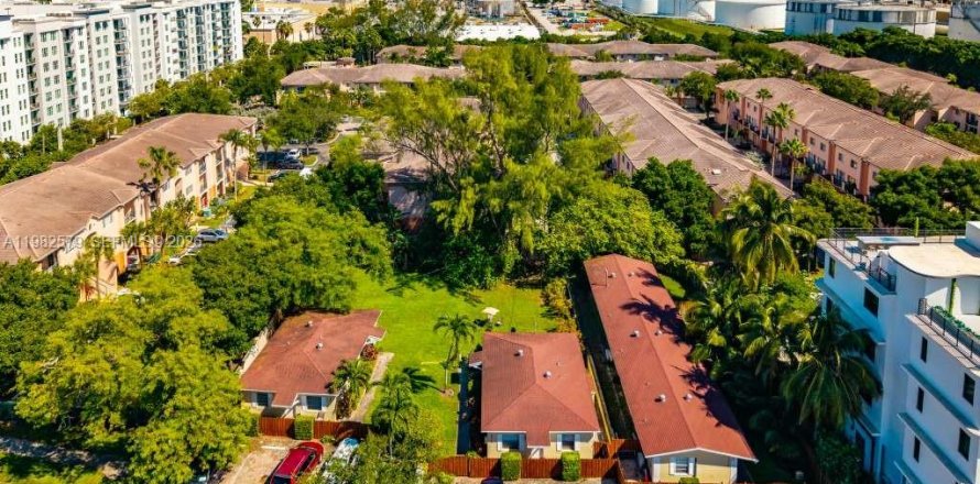 Condominio en Fort Lauderdale, Florida, 1 dormitorio  № 2049272