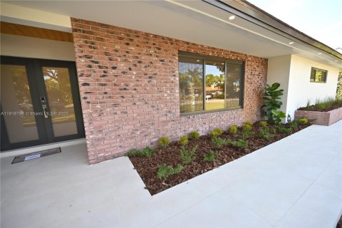Купить виллу или дом в Майами, Флорида 3 спальни, 176.61м2, № 1974450 - фото 29