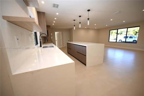 Купить виллу или дом в Майами, Флорида 3 спальни, 176.61м2, № 1974450 - фото 16