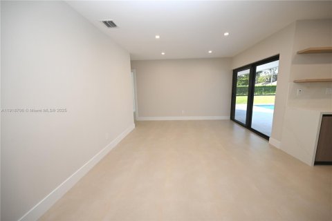 Купить виллу или дом в Майами, Флорида 3 спальни, 176.61м2, № 1974450 - фото 6