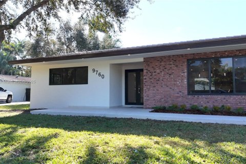 Купить виллу или дом в Майами, Флорида 3 спальни, 176.61м2, № 1974450 - фото 2