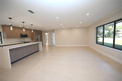 Купить виллу или дом в Майами, Флорида 3 спальни, 176.61м2, № 1974450 - фото 4