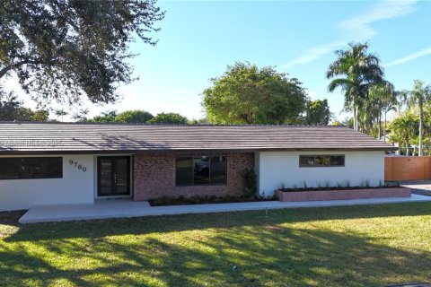 Купить виллу или дом в Майами, Флорида 3 спальни, 176.61м2, № 1974450 - фото 1