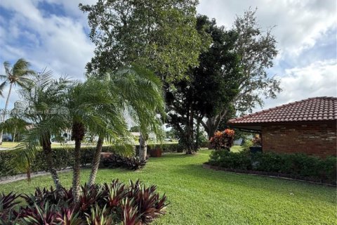 Купить виллу или дом в Бока-Ратон, Флорида 2 спальни, 102.94м2, № 1974373 - фото 3