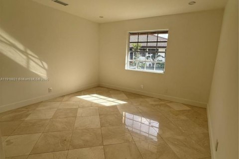 Купить виллу или дом в Бока-Ратон, Флорида 2 спальни, 102.94м2, № 1974373 - фото 20