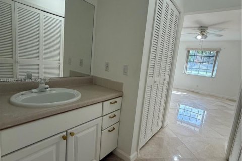 Купить виллу или дом в Бока-Ратон, Флорида 2 спальни, 102.94м2, № 1974373 - фото 30