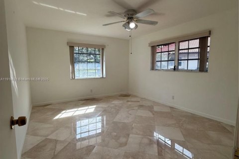 Купить виллу или дом в Бока-Ратон, Флорида 2 спальни, 102.94м2, № 1974373 - фото 24