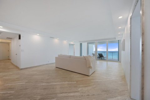 Condo in Palm Beach, Florida, 2 bedrooms  № 2087646 - photo 6
