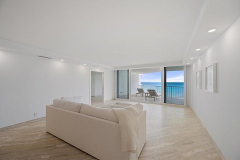 Condo in Palm Beach, Florida, 2 bedrooms  № 2087646 - photo 5