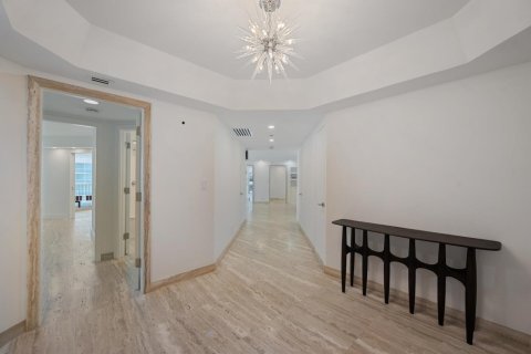 Condo in Palm Beach, Florida, 2 bedrooms  № 2087646 - photo 2