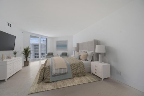 Condo in Palm Beach, Florida, 2 bedrooms  № 2087646 - photo 16