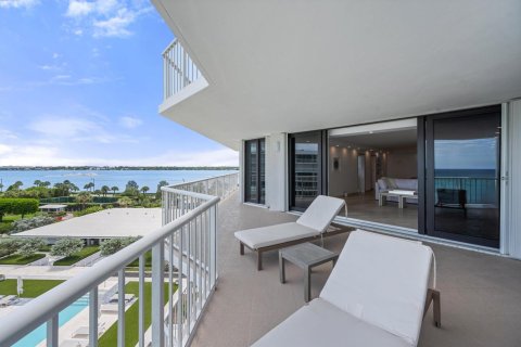 Condo in Palm Beach, Florida, 2 bedrooms  № 2087646 - photo 28