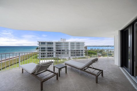 Condo in Palm Beach, Florida, 2 bedrooms  № 2087646 - photo 26