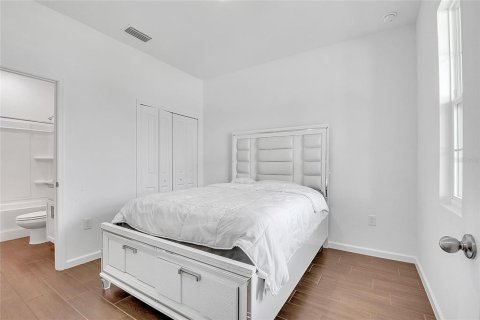 Casa en venta en Kissimmee, Florida, 5 dormitorios, 209.96 m2 № 1907104 - foto 12