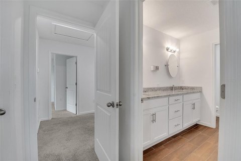 Casa en venta en Kissimmee, Florida, 5 dormitorios, 209.96 m2 № 1907104 - foto 11