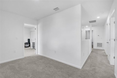 Casa en venta en Kissimmee, Florida, 5 dormitorios, 209.96 m2 № 1907104 - foto 5