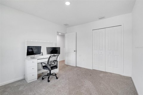 Casa en venta en Kissimmee, Florida, 5 dormitorios, 209.96 m2 № 1907104 - foto 7