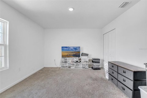 Casa en venta en Kissimmee, Florida, 5 dormitorios, 209.96 m2 № 1907104 - foto 8