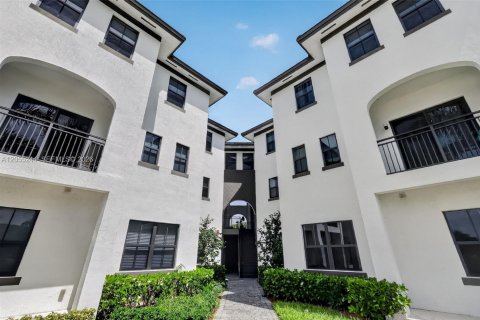 Condominio en venta en Miami, Florida, 2 dormitorios, 117.24 m2 № 2186177 - foto 24