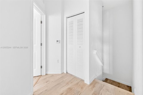Condominio en venta en Miami, Florida, 2 dormitorios, 117.24 m2 № 2186177 - foto 16