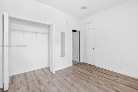 Condominio en venta en Miami, Florida, 2 dormitorios, 117.24 m2 № 2186177 - foto 18