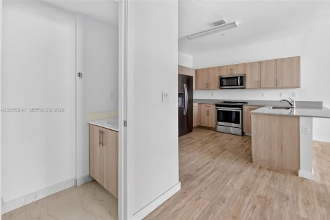 Condominio en venta en Miami, Florida, 2 dormitorios, 117.24 m2 № 2186177 - foto 12