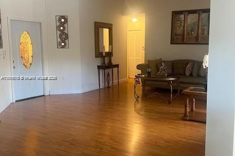 Villa ou maison à vendre à Miami, Floride: 4 chambres, 164.16 m2 № 1895829 - photo 19