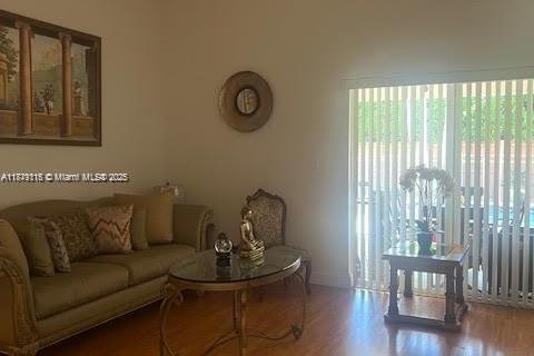 Villa ou maison à vendre à Miami, Floride: 4 chambres, 164.16 m2 № 1895829 - photo 18