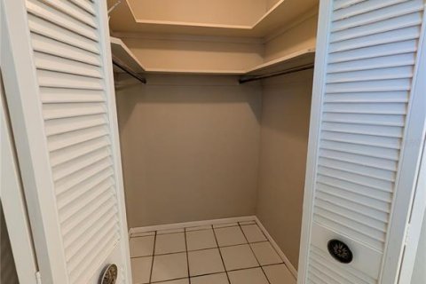 Villa ou maison à louer à Sarasota, Floride: 3 chambres, 161 m2 № 2431667 - photo 15