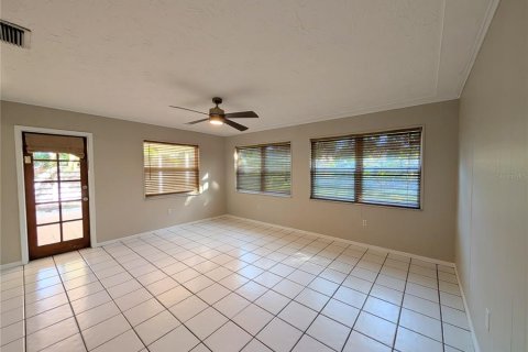 Villa ou maison à louer à Sarasota, Floride: 3 chambres, 161 m2 № 2431667 - photo 5