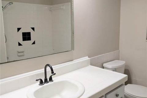 Villa ou maison à louer à Sarasota, Floride: 3 chambres, 161 m2 № 2431667 - photo 10