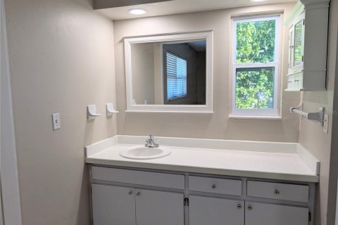 Villa ou maison à louer à Sarasota, Floride: 3 chambres, 161 m2 № 2431667 - photo 7