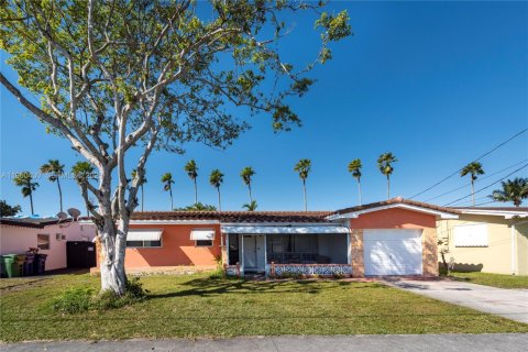 Дом в Халландейл-Бич, Флорида 3 спальни, 169.55м2 № 2023412