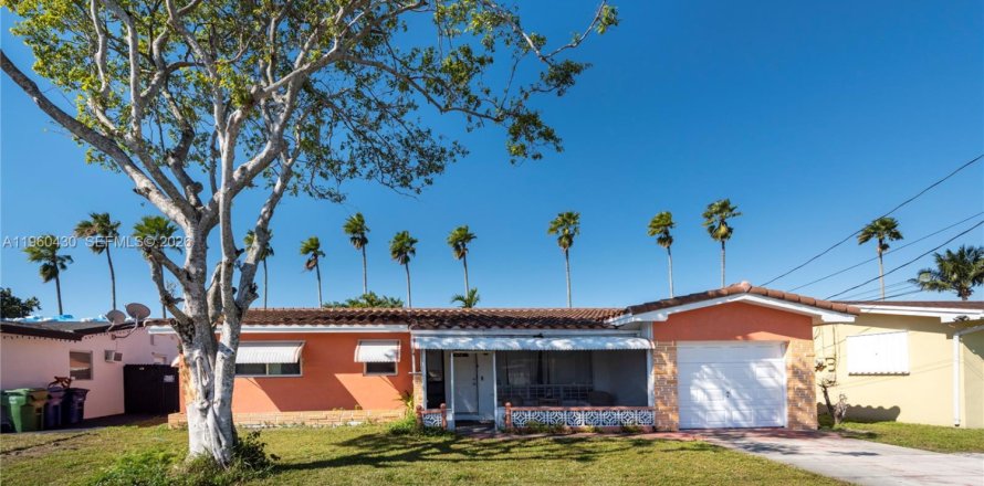 Дом в Халландейл-Бич, Флорида 3 спальни, 169.55м2 № 2023412