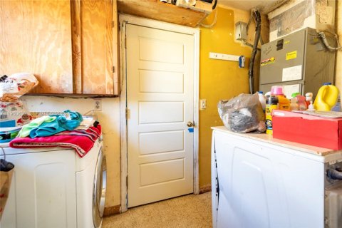 Купить виллу или дом в Халландейл-Бич, Флорида 3 спальни, 169.55м2, № 2023412 - фото 12