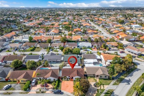 Купить виллу или дом в Майами, Флорида 3 спальни, 141.95м2, № 1957462 - фото 1