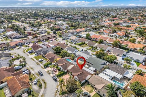 Купить виллу или дом в Майами, Флорида 3 спальни, 141.95м2, № 1957462 - фото 2